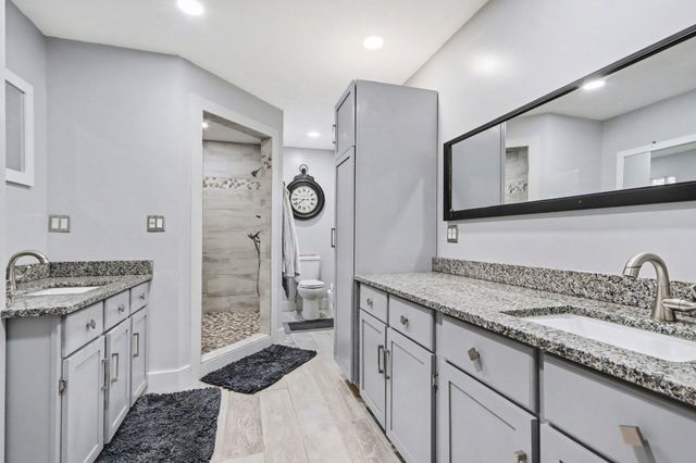 8127 Robinbrook Street, Richland Vllg, MI 49083