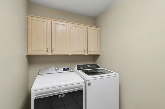 8127 Robinbrook Street, Richland Vllg, MI 49083