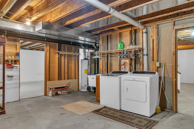9024 Oak Street, Wheatfield, IN 46392