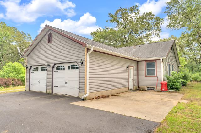 9024 Oak Street, Wheatfield, IN 46392