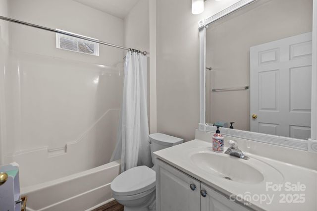 2426 Tory Oak Place, Matthews, NC 28105