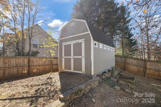 2426 Tory Oak Place, Matthews, NC 28105