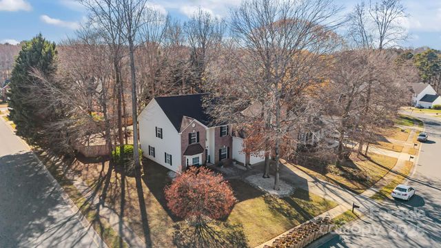 2426 Tory Oak Place, Matthews, NC 28105