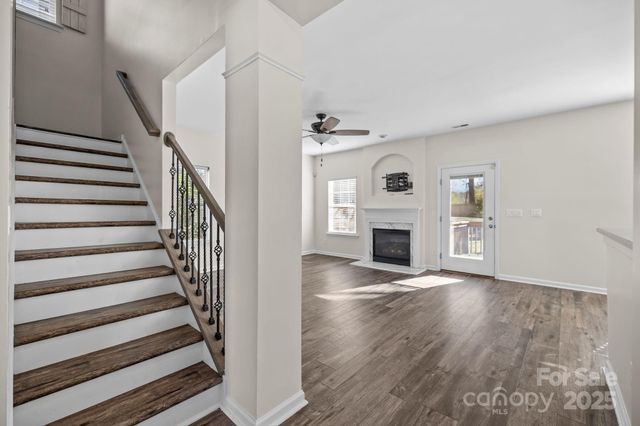 2426 Tory Oak Place, Matthews, NC 28105