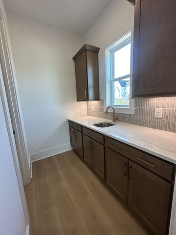 169 Manor Way, Hendersonville, TN 37075