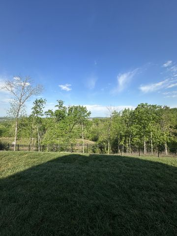 169 Manor Way, Hendersonville, TN 37075