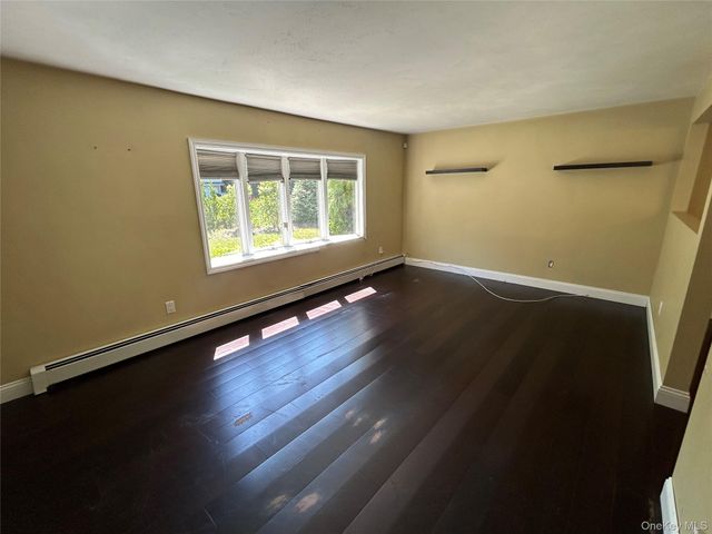 30 Balsam Drive, Medford, NY 11763