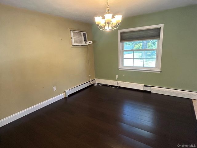 30 Balsam Drive, Medford, NY 11763