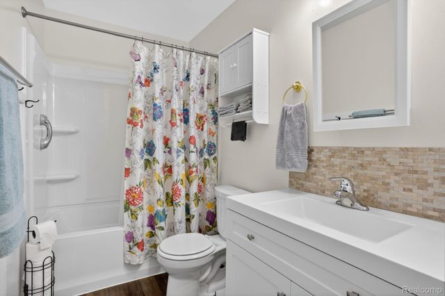 6401 N Webster Road, Mt. Morris Township, MI 48458