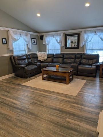 60 Chichester Road, Loudon, NH 03813