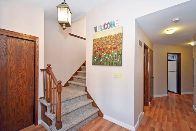 1933 River Park COURT, Wauwatosa, WI 53226