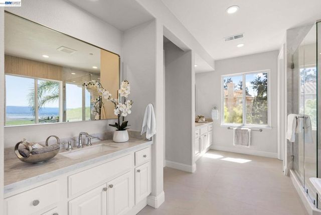 47849 Avalon Heights Ter, Fremont, CA 94539