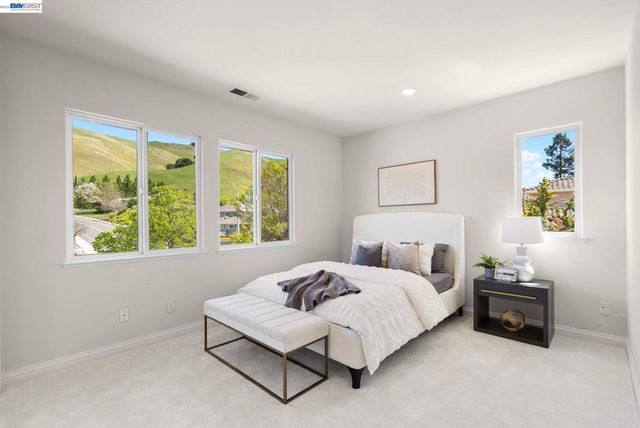 47849 Avalon Heights Ter, Fremont, CA 94539