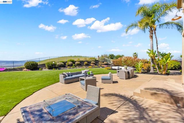 47849 Avalon Heights Ter, Fremont, CA 94539