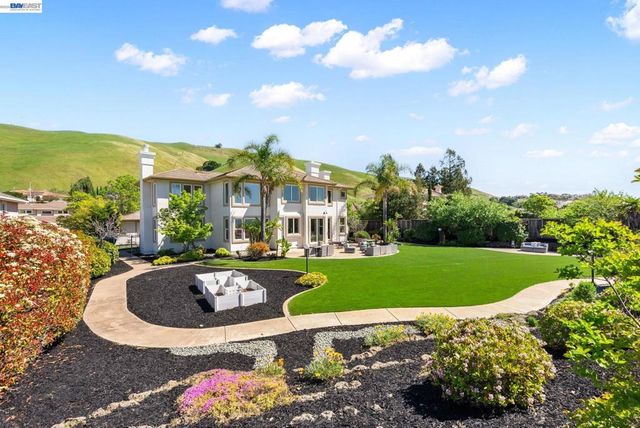 47849 Avalon Heights Ter, Fremont, CA 94539