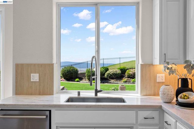 47849 Avalon Heights Ter, Fremont, CA 94539