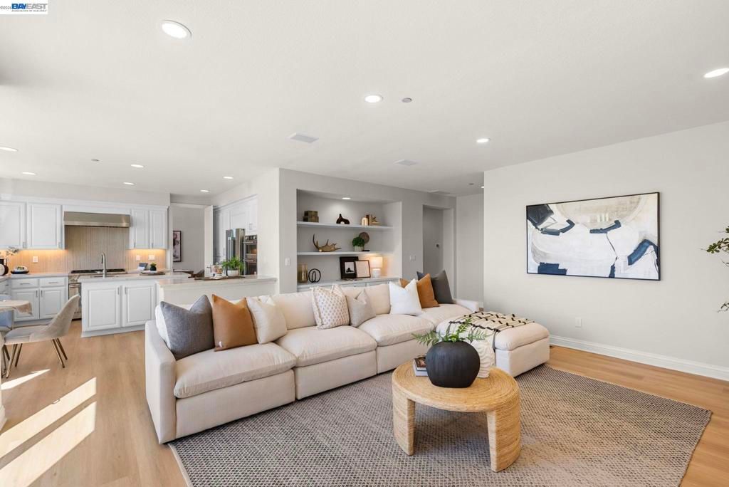 Image 16 of property listing at 47849 Avalon Heights Ter, Fremont, CA 94539