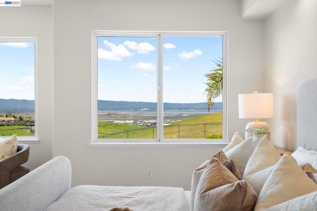 Image 29 of property listing at 47849 Avalon Heights Ter, Fremont, CA 94539