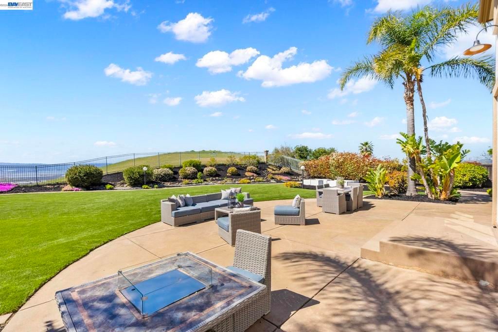 Image 42 of property listing at 47849 Avalon Heights Ter, Fremont, CA 94539