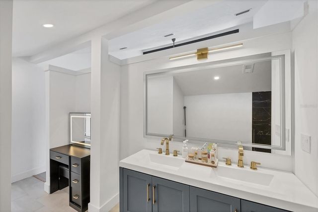 4760 MEREDITH LANE, Sarasota, FL 34241