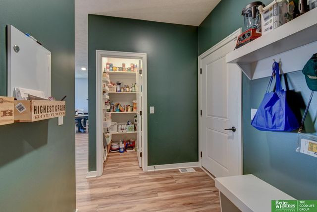 11961 S 113 Avenue, Papillion, NE 68046