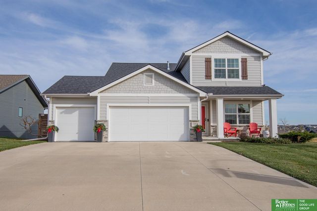 11961 S 113 Avenue, Papillion, NE 68046