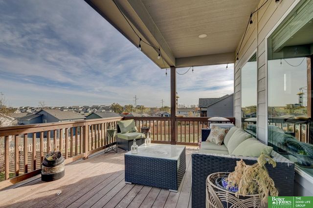 11961 S 113 Avenue, Papillion, NE 68046