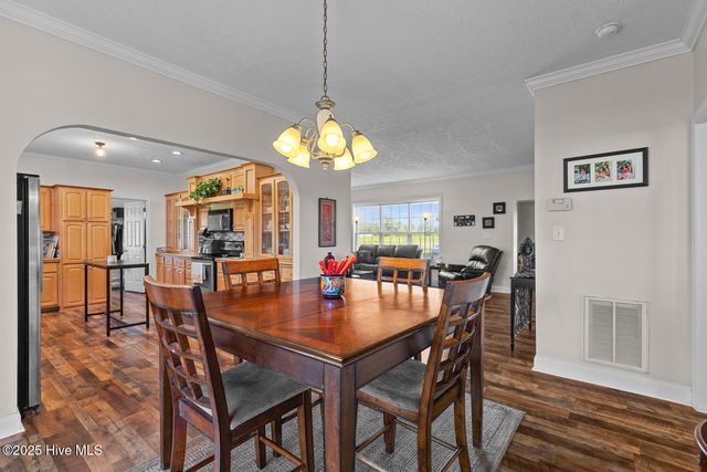 1560 Fountaintown Road, Beulaville, NC 28518