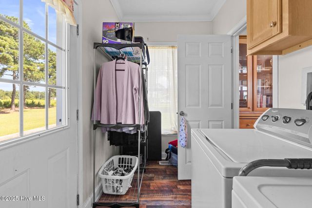 1560 Fountaintown Road, Beulaville, NC 28518