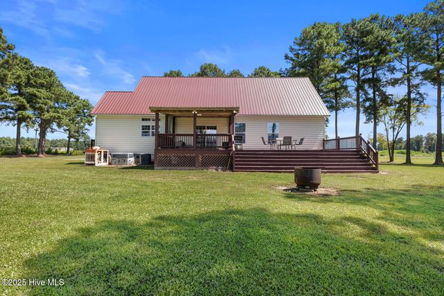 1560 Fountaintown Road, Beulaville, NC 28518