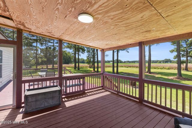 1560 Fountaintown Road, Beulaville, NC 28518