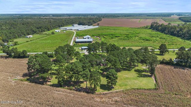 1560 Fountaintown Road, Beulaville, NC 28518