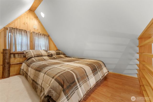 26 Mercer Road, Mazama, WA 98833