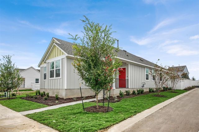 126 Huckleberry LN, Elgin, TX 78621