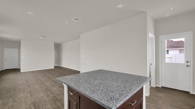 126 Huckleberry LN, Elgin, TX 78621