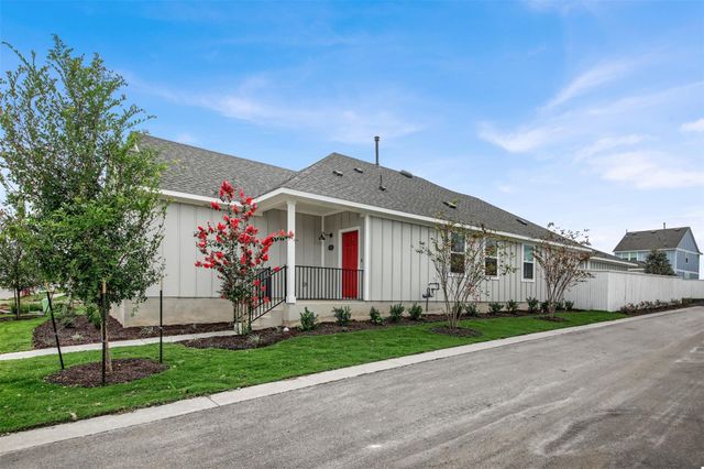 126 Huckleberry LN, Elgin, TX 78621