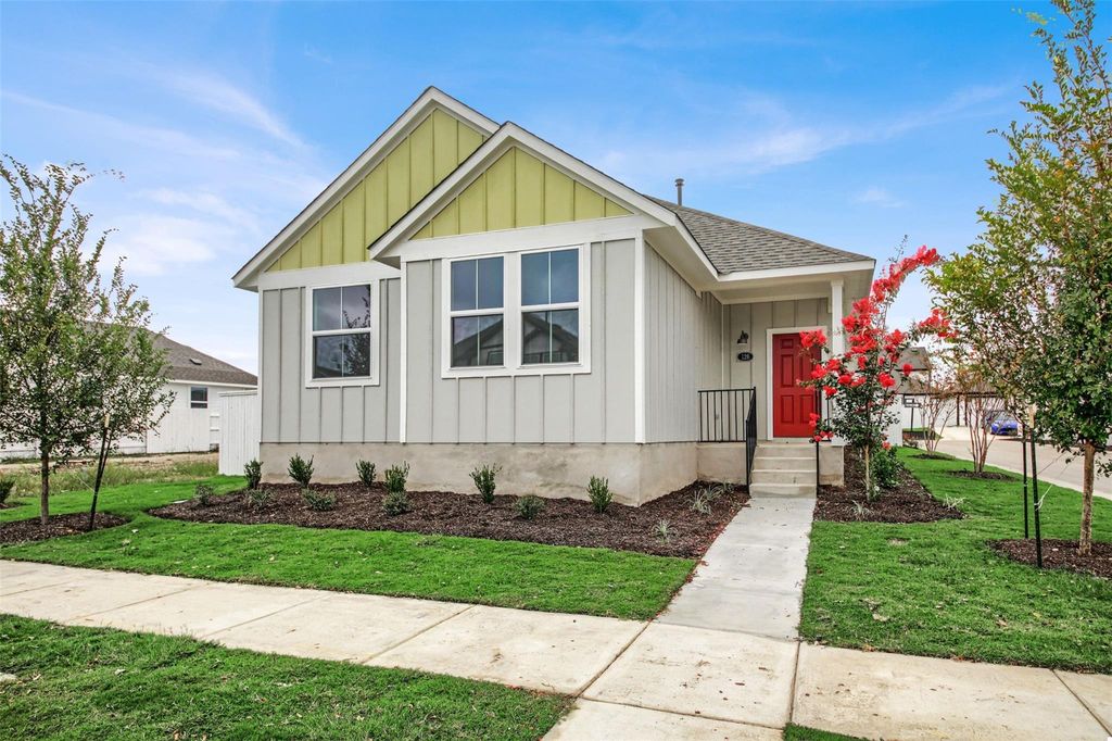 126 Huckleberry LN, Elgin, TX 78621