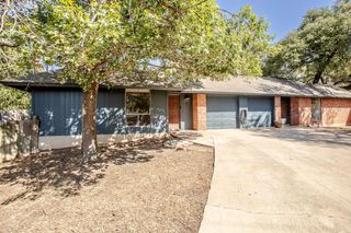3609 Summitt BND B, Austin, TX 78759