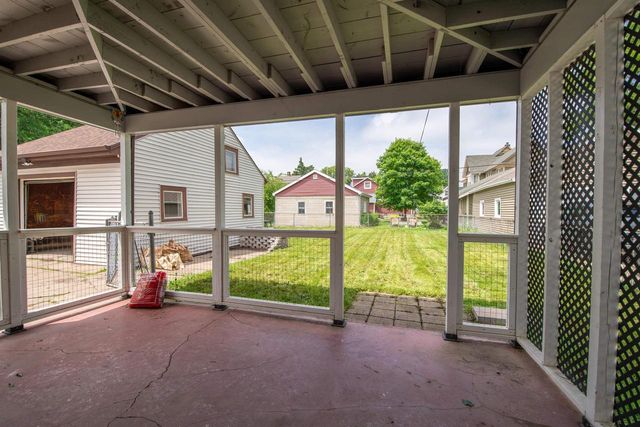 318 HUDSON AVENUE, Oshkosh, WI 54900