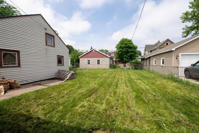 318 HUDSON AVENUE, Oshkosh, WI 54900