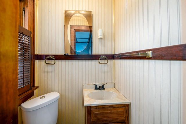 318 HUDSON AVENUE, Oshkosh, WI 54900