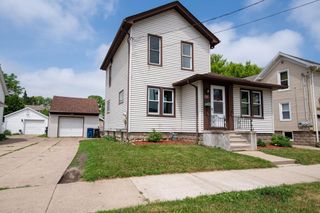 318 HUDSON AVENUE, Oshkosh, WI 54900