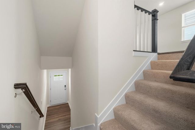 212 SOFT RUSH LN, La Plata, MD 20646
