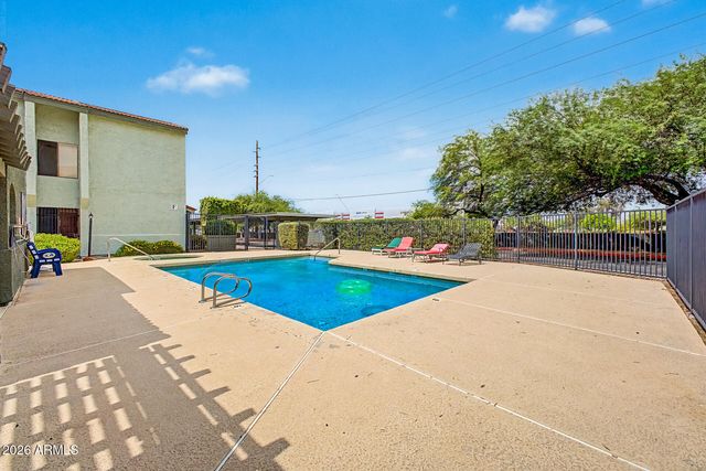 2315 W UNION HILLS Drive 120, Phoenix, AZ 85027