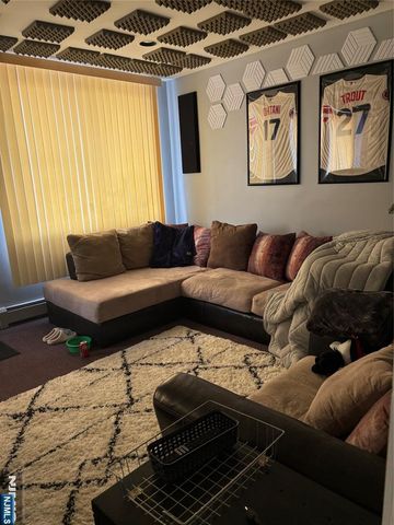 109 Wallington Avenue, Wallington, NJ 07057