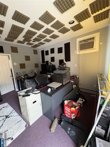 109 Wallington Avenue, Wallington, NJ 07057