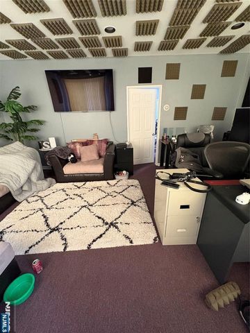 109 Wallington Avenue, Wallington, NJ 07057