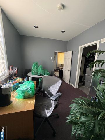 109 Wallington Avenue, Wallington, NJ 07057