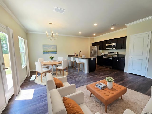 1110 Park Meadows Dr., Whitehouse, TX 75791