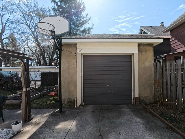 1357 W 9TH Street, Erie, PA 16502